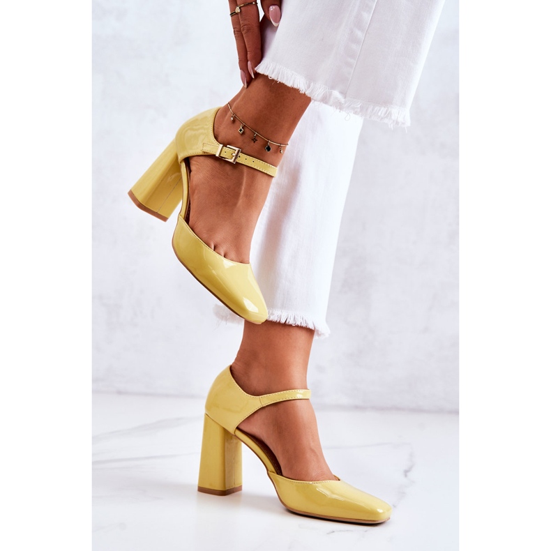 PG1 Modne lakirane pumpice na žutom maoris baru žuta boja 2