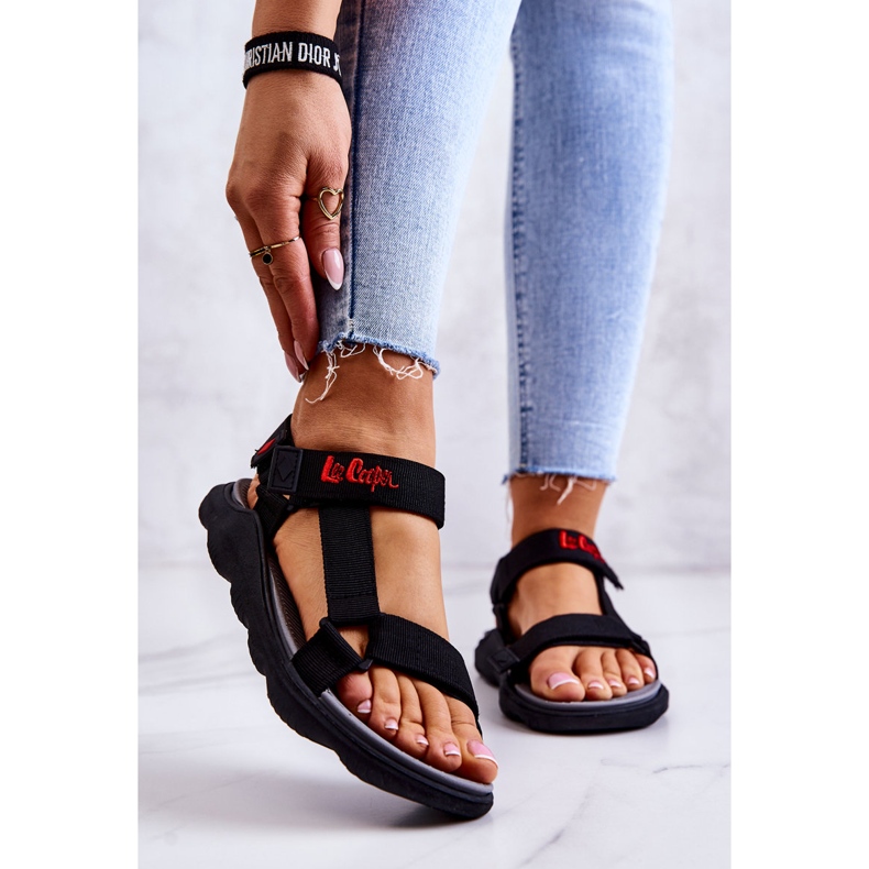 Ženske sportske sandale Lee Cooper LCW-22-34-0955L crne crna 1