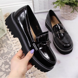 Crne lakirane cipele W S. Barski crno 1