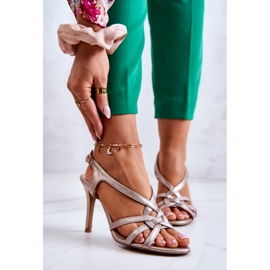 Kožne sandale na visoke pete Laura Messi 2002. bež i zlatna 1