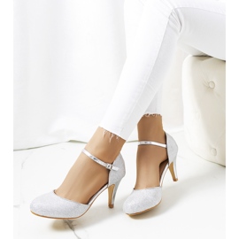 Srebrne sjajne Rosetown pumpe srebro 1