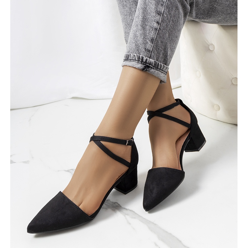 Crne pumpice na Hyde postu crno 1