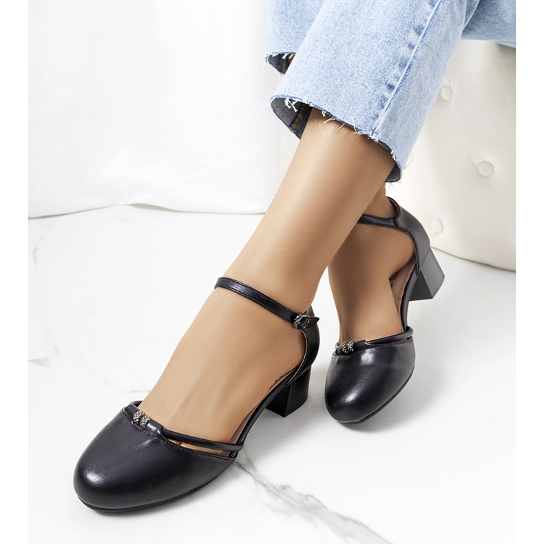 Crne pumpice na niskom Lynden stupu crna 1