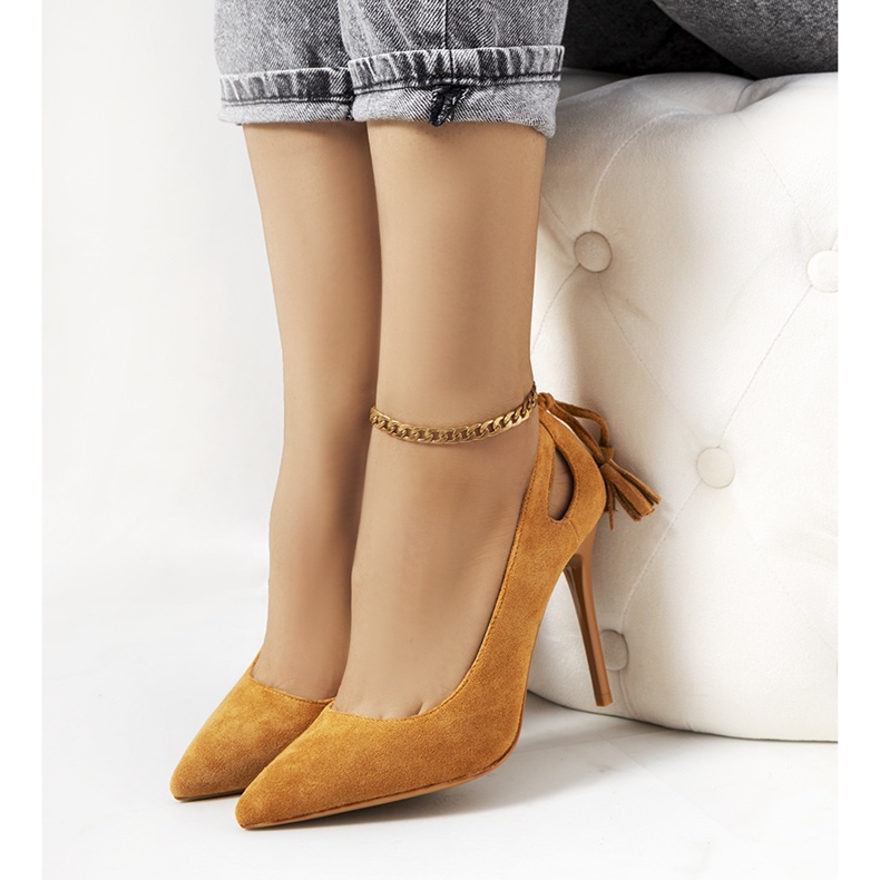 Smeđe štikle s ukrasnim Anthe izrezima smeđa 2