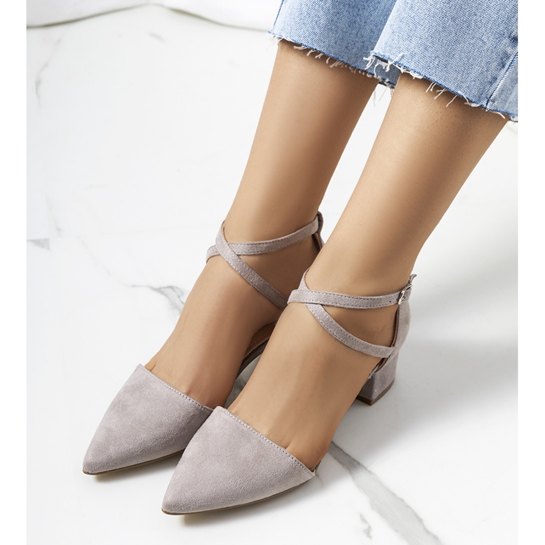 Sive pumpice na Hyde postu siva 2