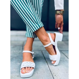 Sandale s visokom potpeticom od Sharon White bijela 1