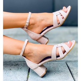 Avium bež sandale na petu 2