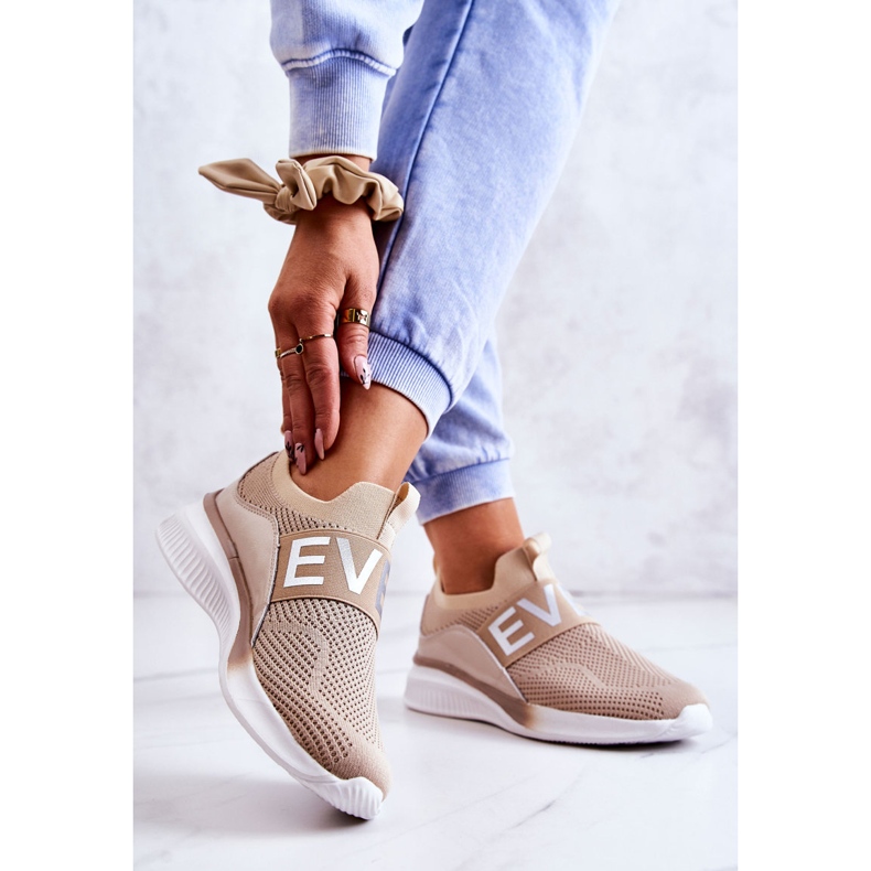 Vinceza Ženske sportske cipele slip-on bež Lorane 2