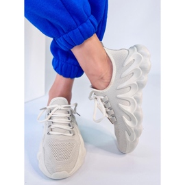 Trakaste bež čarape 1