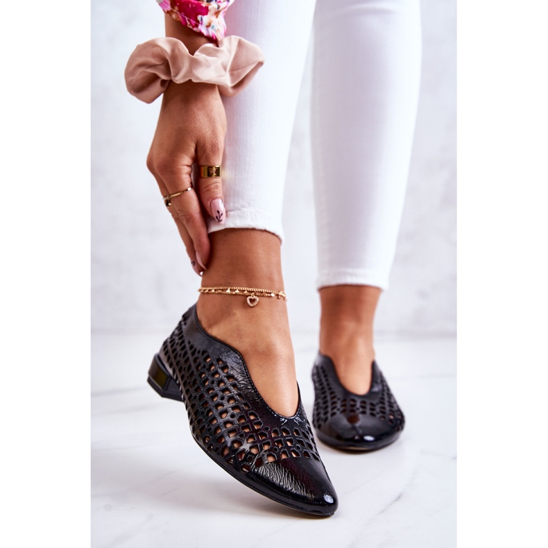 PA2 Elegantne ažurne cipele od lakirane kože Ismena crne crno 1