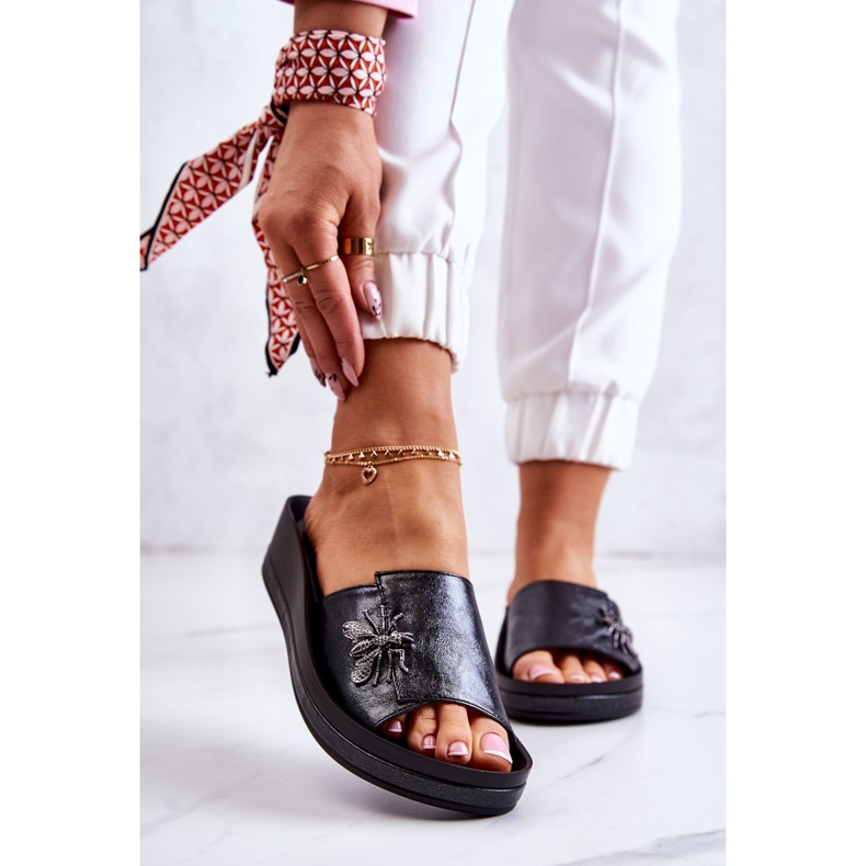 Vinceza Modne ženske papuče s crnim ukrasom crna 1