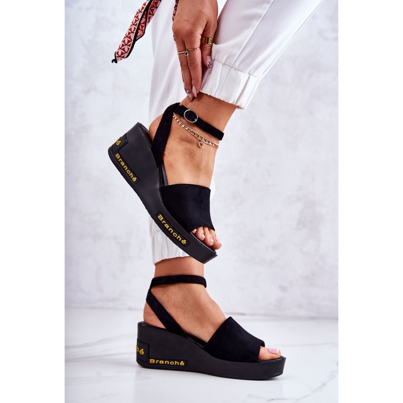 Vinceza Ženske antilop sandale na klin crne Cortena crno 2