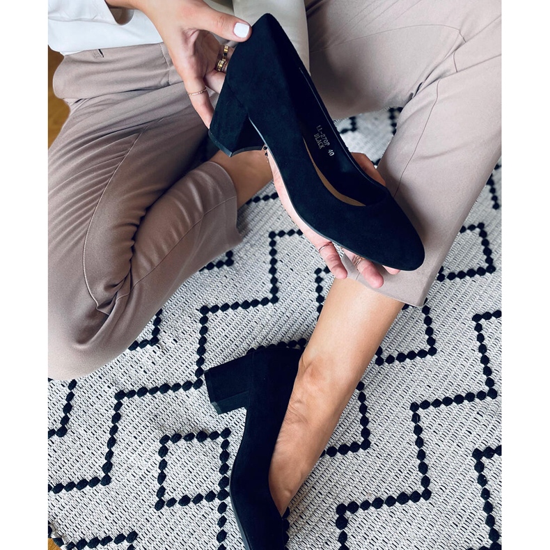 Cipele na niske pete Phoebe Black crna 2