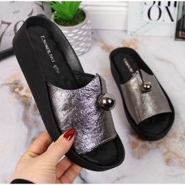 Kožne papuče s ukrasnom kuglom T. Sokolski W SCA165A srebrna srebro 1