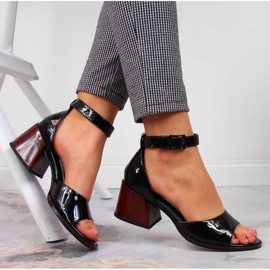 Crne kožne sandale na stup Filippo W PAW351 crno 2