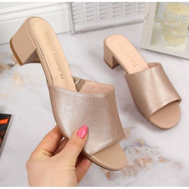 Papuče na blok Sergio Leone W SK375B bež 1