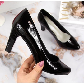 Crne pumpice, lakirani post Sergio Leone crna 2