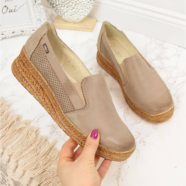 Kožne ženske cipele s bež klin Helios 350 2