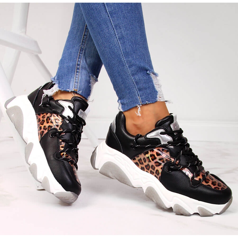 Kožne sportske cipele za žene leopard Goe II2N4067 crna 1