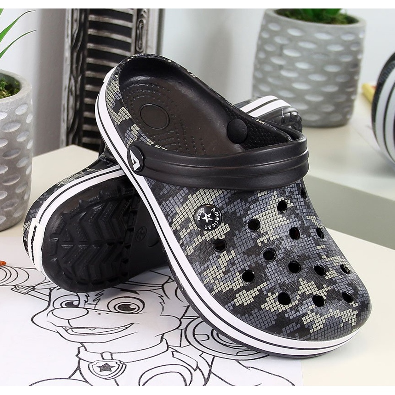 American Club crne pjenaste papuče za dječake crna 1