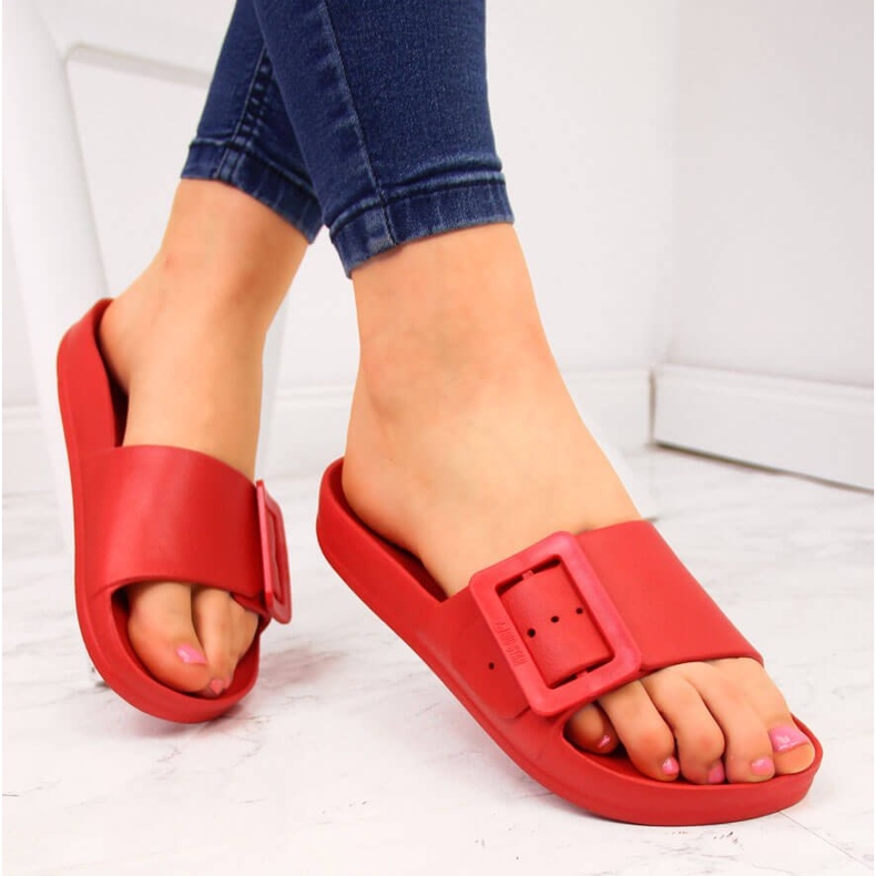 Ženske crvene pjenaste papuče za plažu Big Star FF274A385 crvena 1