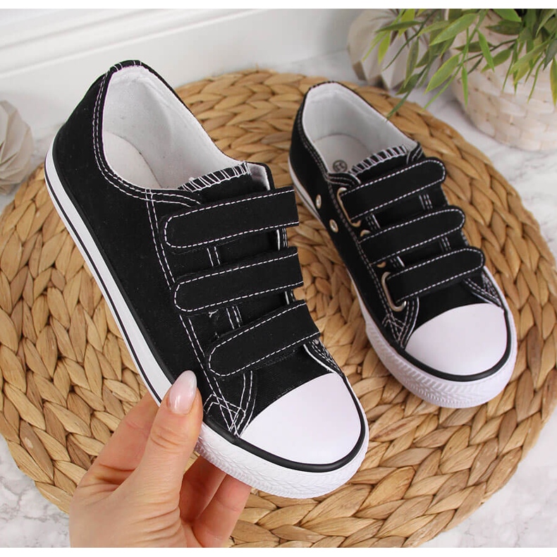 Crne Atletico dječje niske tenisice s čičak trakama crna 1