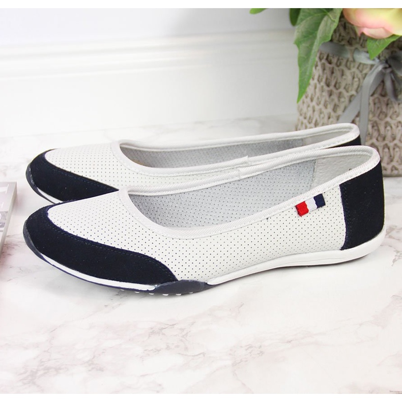 Ženske ažurne bijele i tamnoplave Filippo balerinke bijela 1