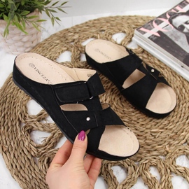 Ženske crne papuče na klin Vinceza crna 2