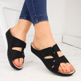 Ženske crne papuče na klin Vinceza crna 1