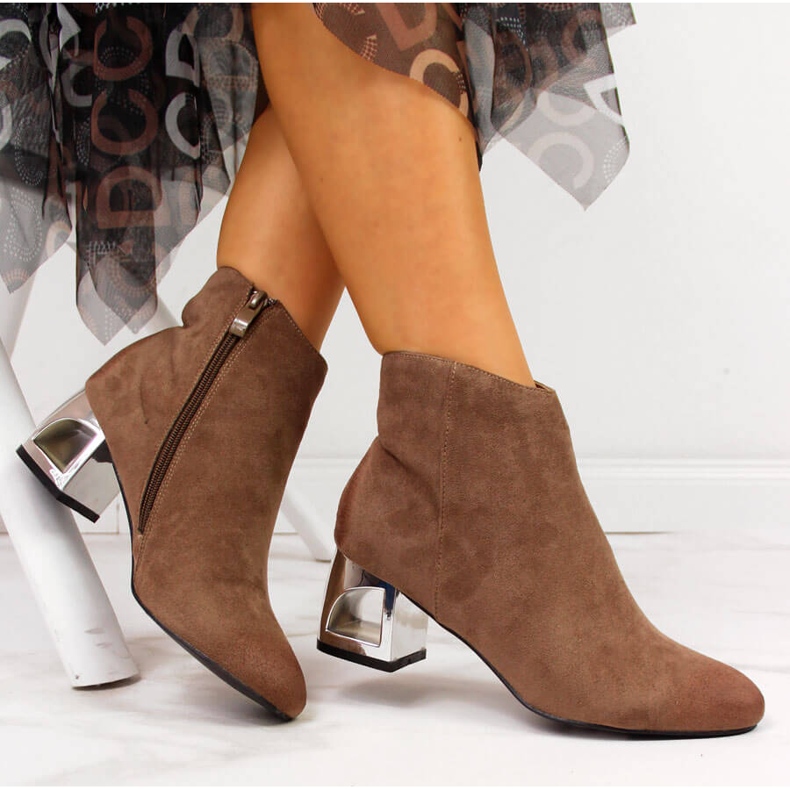 T.Sokolski Smeđe ženske čizme s ukrasnom potpeticom T. Sokolski smeđa 1