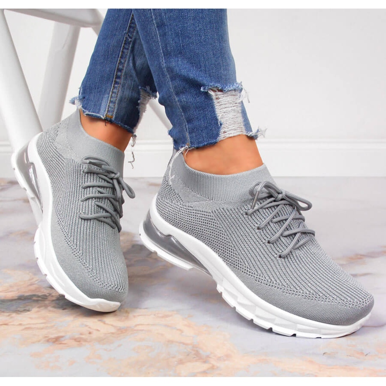 Ženske sportske cipele sive čarape Potocki siva 1