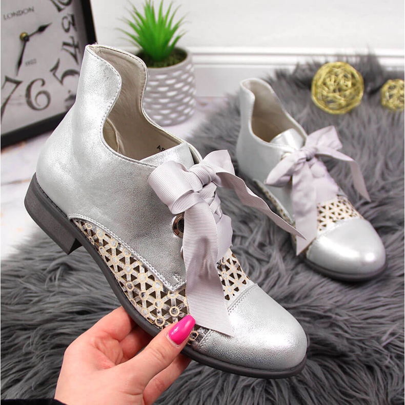 Ženske proljetne srebrne ažurne čizme Jezzi srebro 1