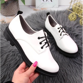 S.Barski Ženske cipele na vezanje, bijele S. Barski bijela 1