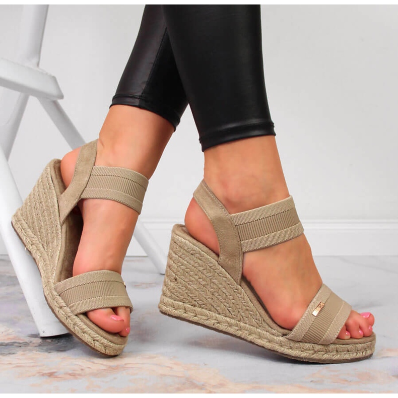 Sandale espadrile na bež klin Big Star JJ274978 1