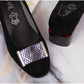 Pumpe na crnom Jezzi antilop bloku 2