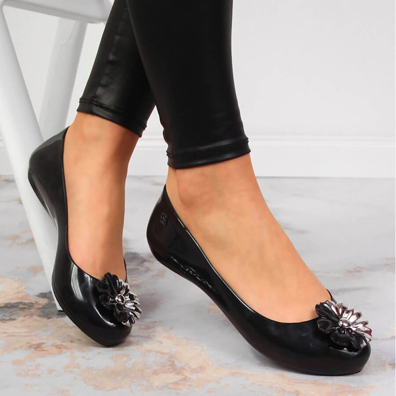Ženske balerinke meliski s cvijetom crne Zaxy JJ285048 crno 1