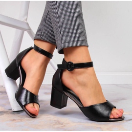 Crne Vinceza ženske sandale na post crno 1