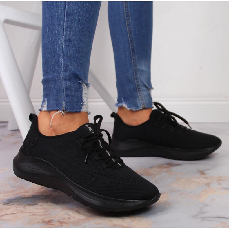 Crne ženske sportske cipele Rieker 42103-01 crno 1