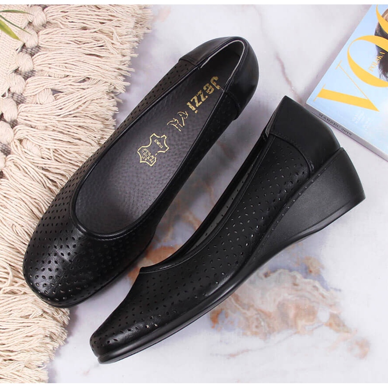 Ženske ažurne cipele na klin, crne Jezzi crno 1