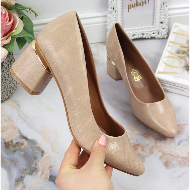 Pumpe na ukrasnom bež Jezzi stupcu 1