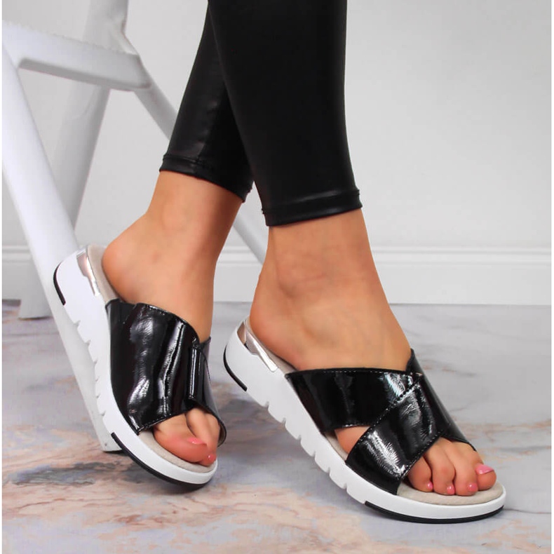 S.Barski Ženske crne lakirane papuče S. Barski crna 1