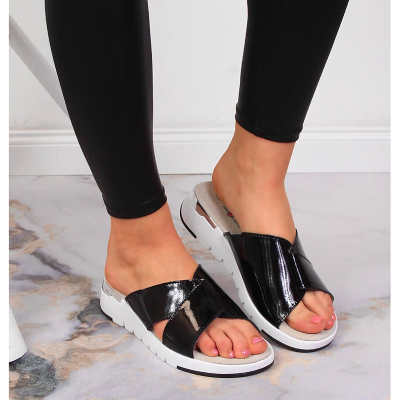 S.Barski Ženske crne lakirane papuče S. Barski crno 2