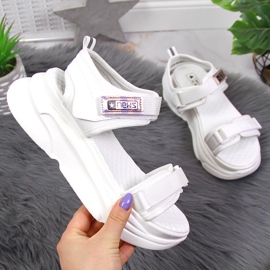 News Ženske bijele sandale na sportskoj platformi NOVOSTI bijela 1
