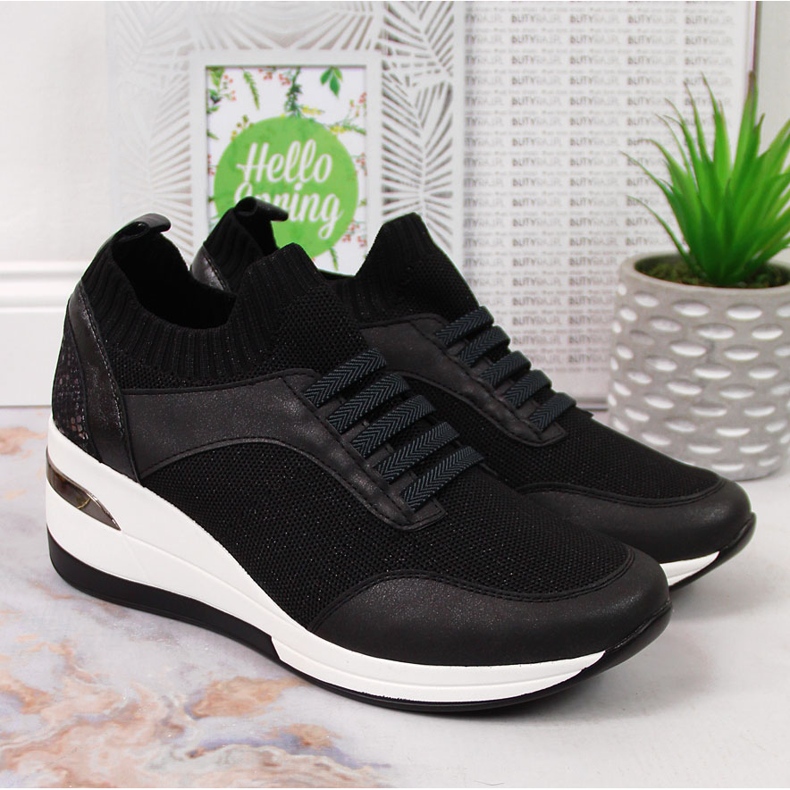 Ženske crne cipele na klin, slip na crni Artiker crno 2