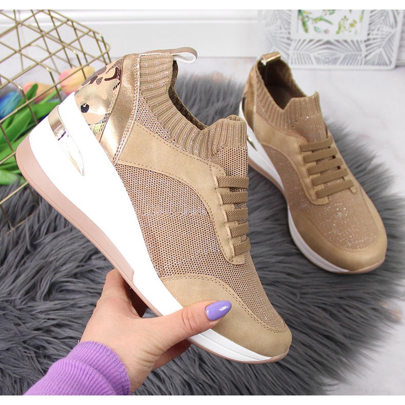 Ženski brogovi na klin, slip on, bež Artiker 1