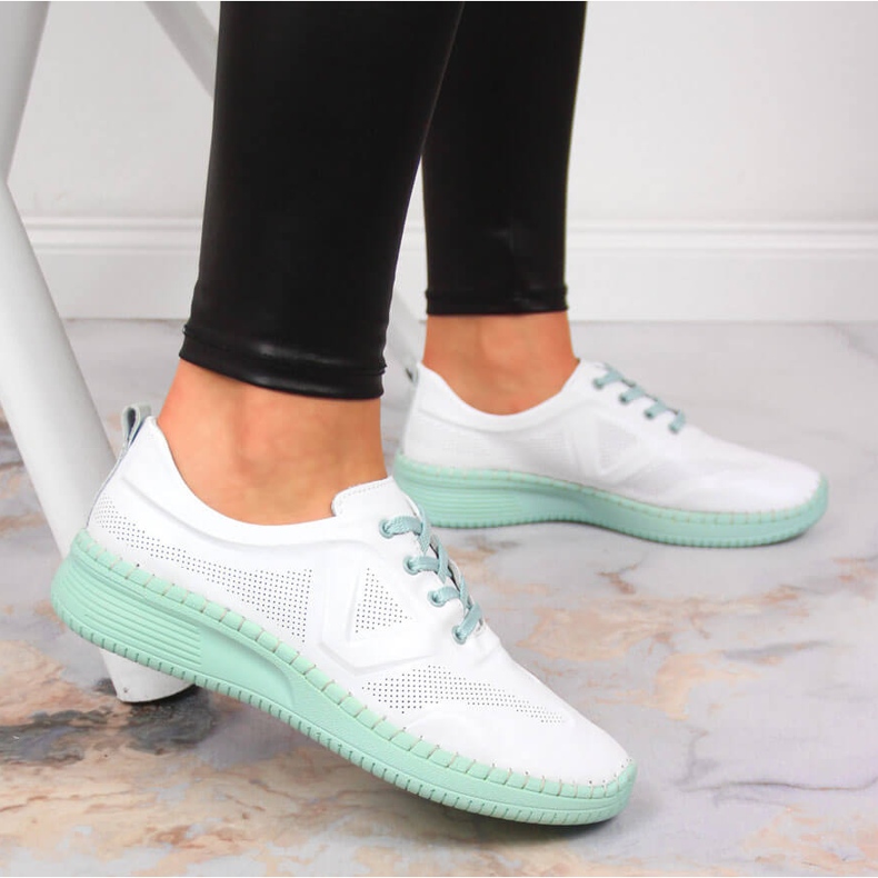 Bijele kožne ženske sportske cipele Artiker bijela 2