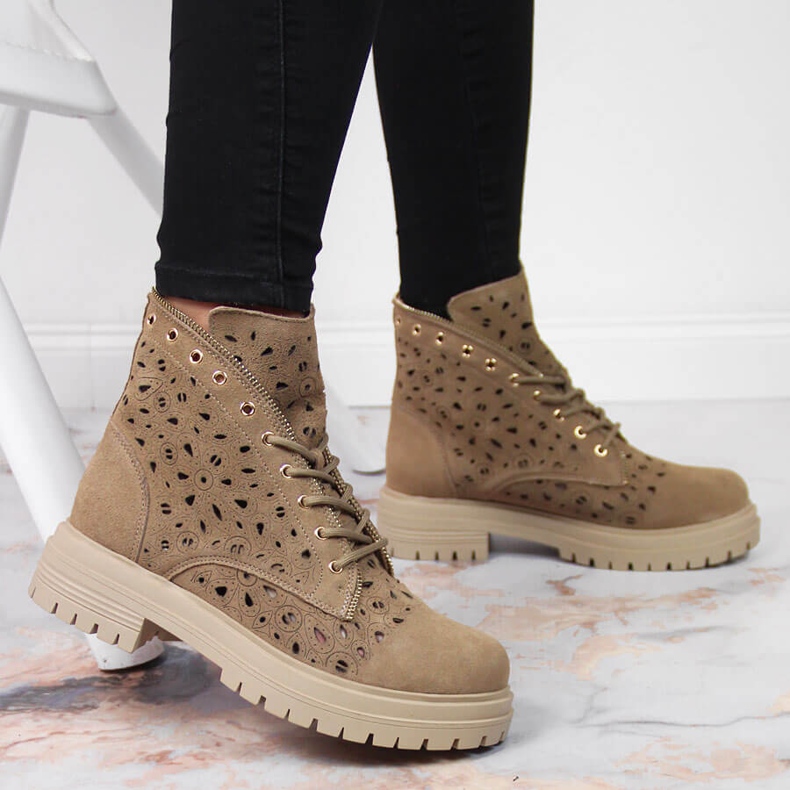 Ženske ažurne proljetne bež kožne čizme Filippo 2