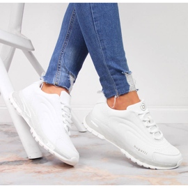 Bijele ženske sportske cipele Bugatti JJ253094 bijela 1