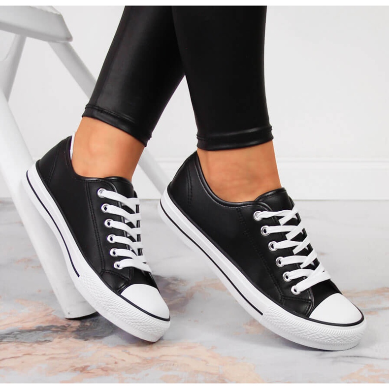 Atletico crne niske tenisice od eko kože crna 1