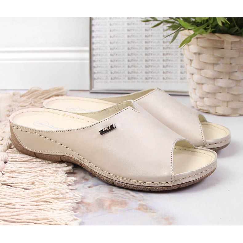 Ženske kožne papuče na zlatnom klin Helios 105 zlatna 2